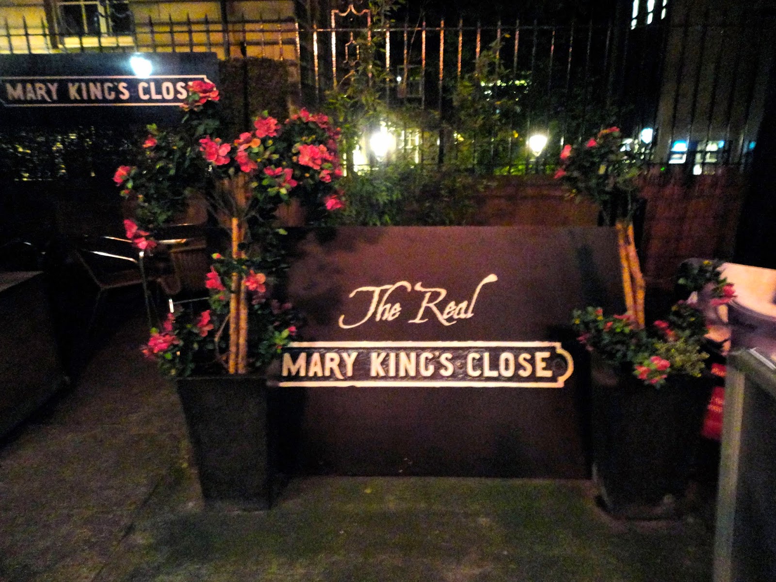 The Real Mary King's Close sign in Edinburgh