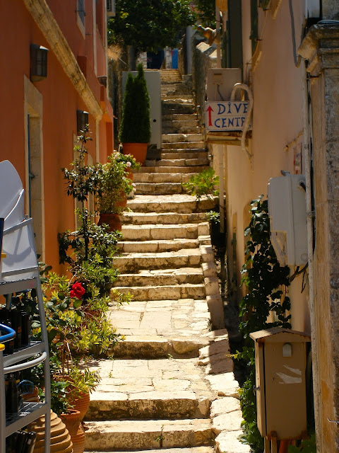 Narrow stone stairs | Architecture in the town of Fiskardo, Kefalonia, Greece