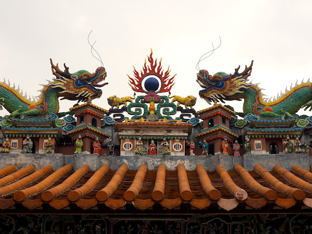 Dragons on the roof of Pak Tai Temple, Cheung Chau Island, Hong Kong