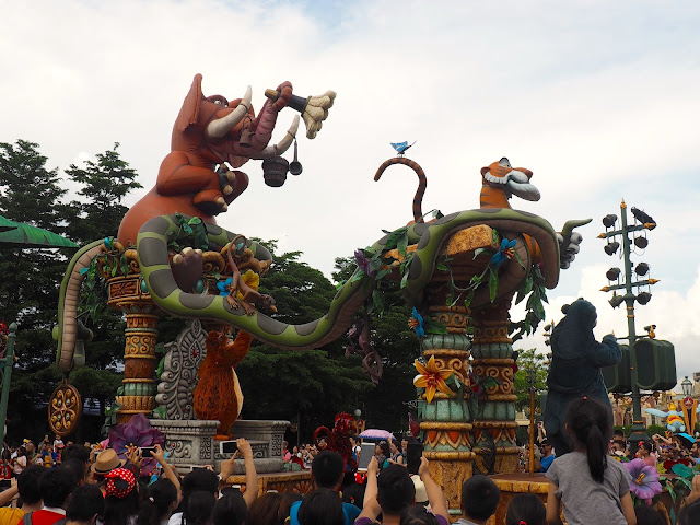 Jungle Book float in the Flights of Fantasy parade | Disneyland Hong Kong