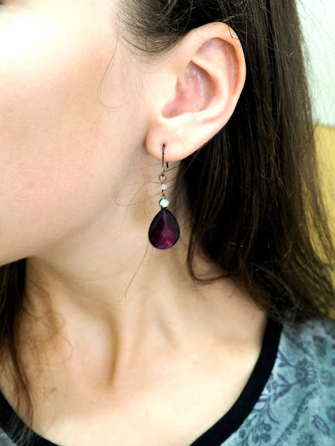 Hit Shuffle | outfit jewellery details of dark purple teardrop beaded dangly earrings