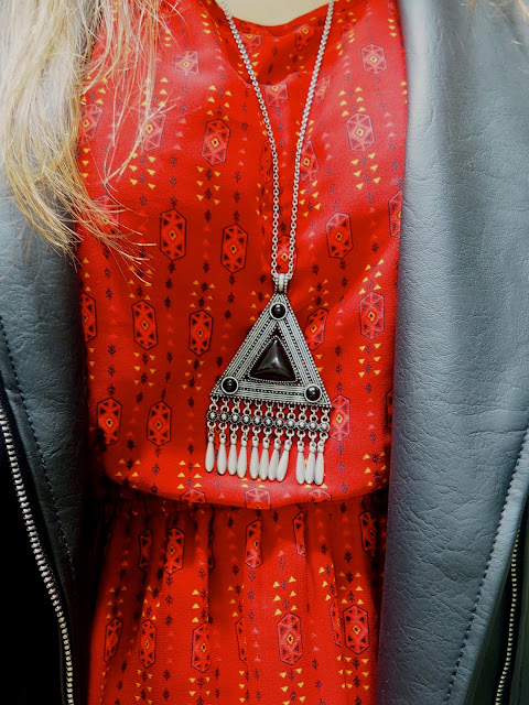 Be Bold | outfit jewellery details of chunky black and silver triangle long pendant necklace