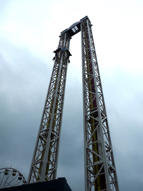 The Abyss tower drop ride, Ocean Park, Hong Kong