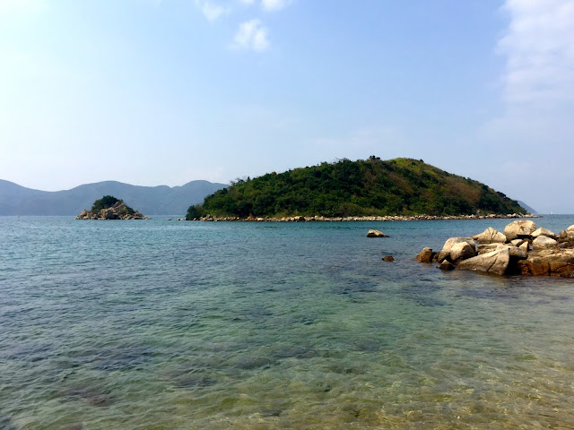 Deserted island views while kayaking in Hoi Ha bay, Sai Kung Peninsula, Hong Kong