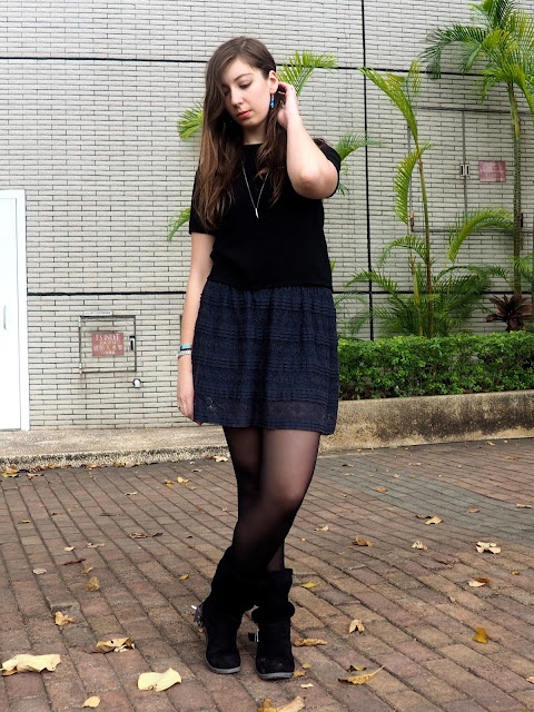 Night skies - outfit of simple black top, dark blue lace skirt, black tights & chunky slouch boots