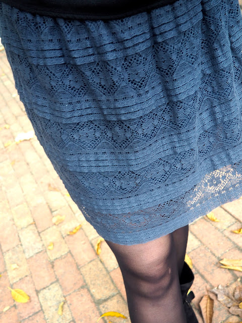 Night Skies - outfit close up details of lace design on dark blue skirt