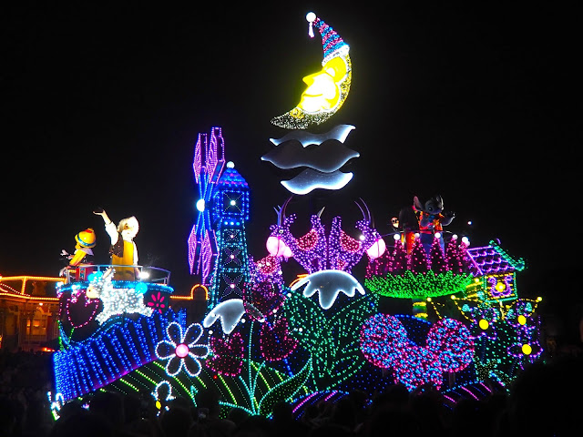 Dreamlights parade, Tokyo Disneyland, Japan