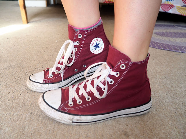 Spring Sunshine - outfit shoe details of red burgundy Converse high top sneakers