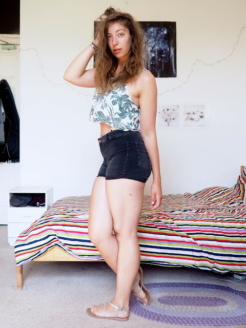Midsummer - outfit of leaf pattern crop top, grey denim high waisted shorts & silver strappy sandals