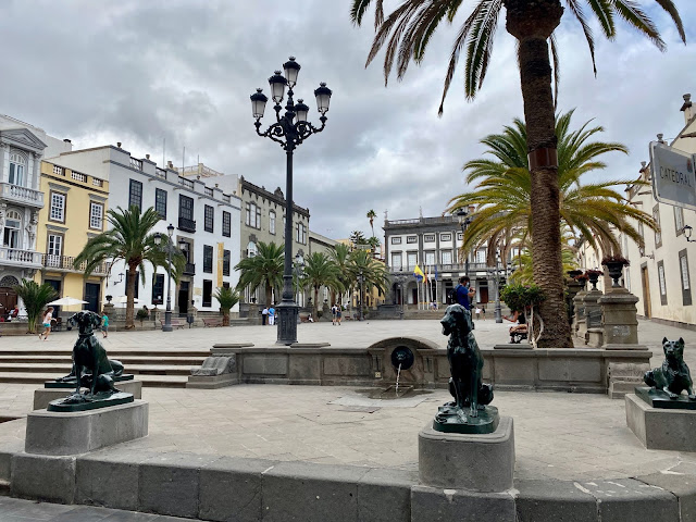 Dog statues in the Plaza de Santa Ana, Las Palmas, Gran Canaria, Spain
