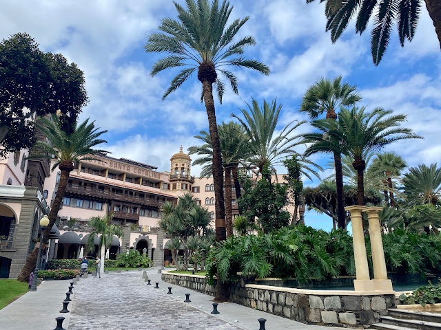 Hotel Santa Catalina next to Parque Doramas, Las Palmas, Gran Canaria, Spain