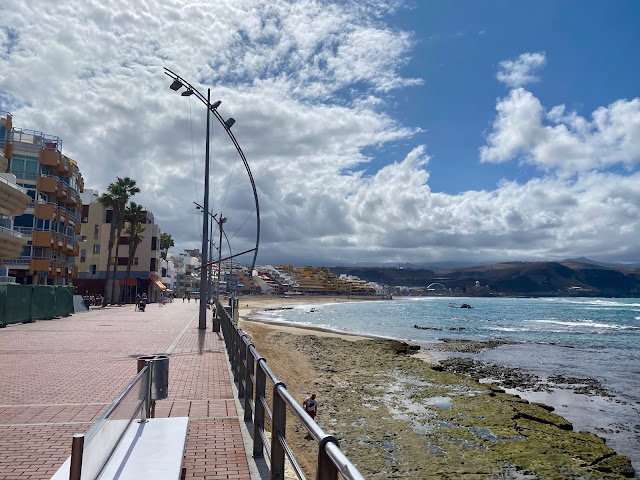 Promenade next to Playa de las Canteras beach, Las Palmas, Gran Canaria, Spain