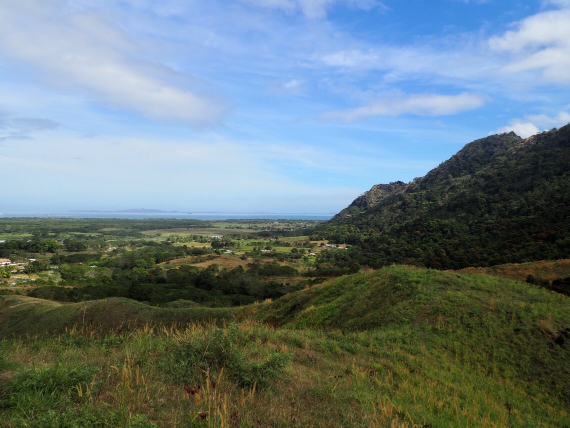 Highlights of Fiji - feature photo - mountain and coast view seen from the Garden of the Sleeping Giant